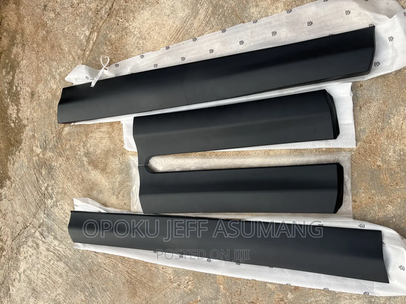 CRV 2012-2016 Doors Moulding Set