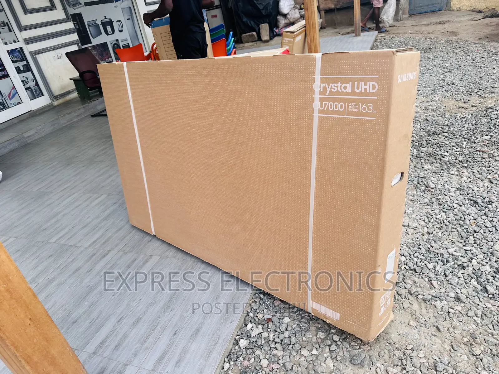 Enhanced Smart Glossy Samsung 65”Cu7100 UHD Smart