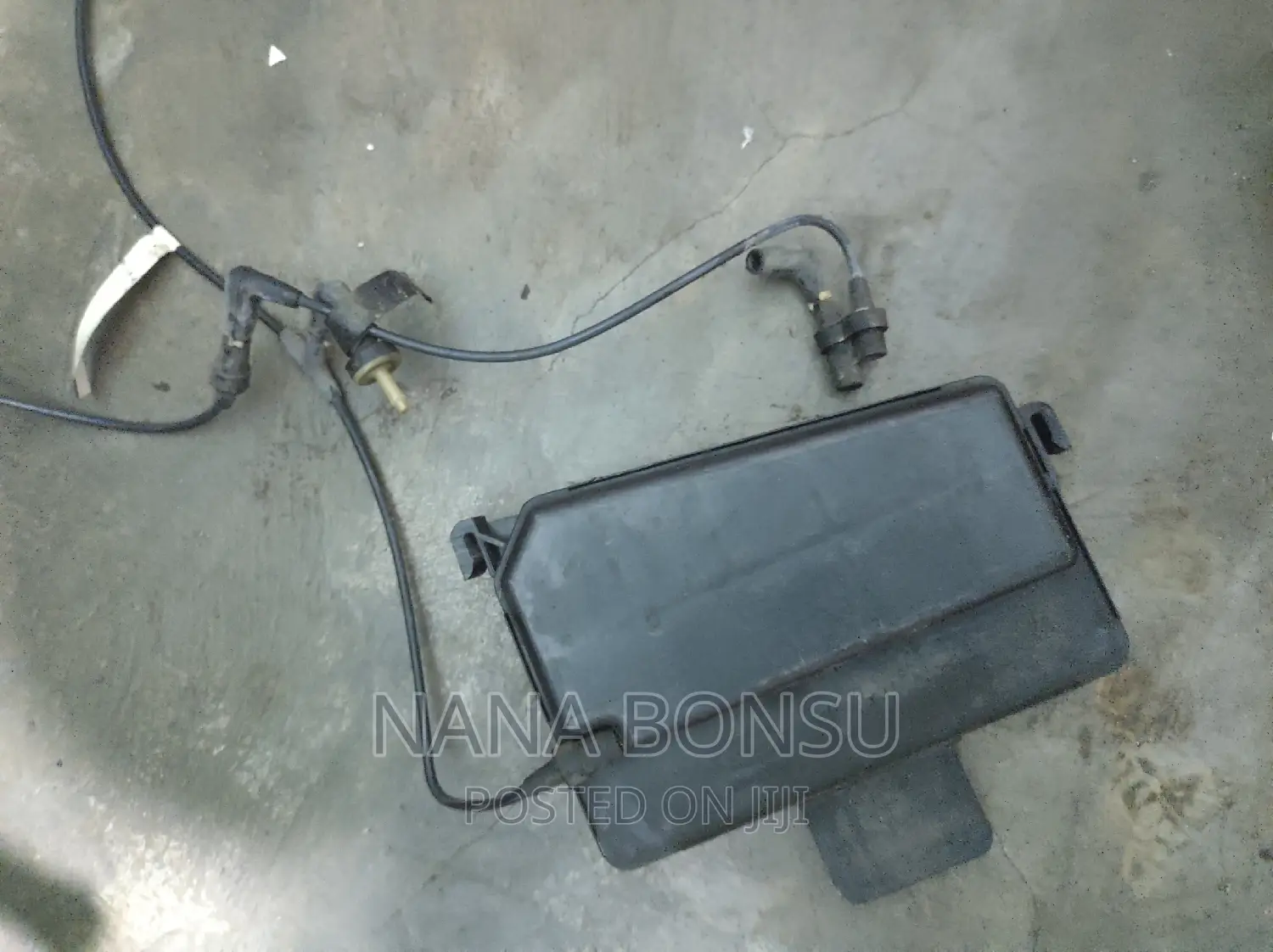 Ford F150 F75h-19a566-Aa Vacuum Canister Tank Battery