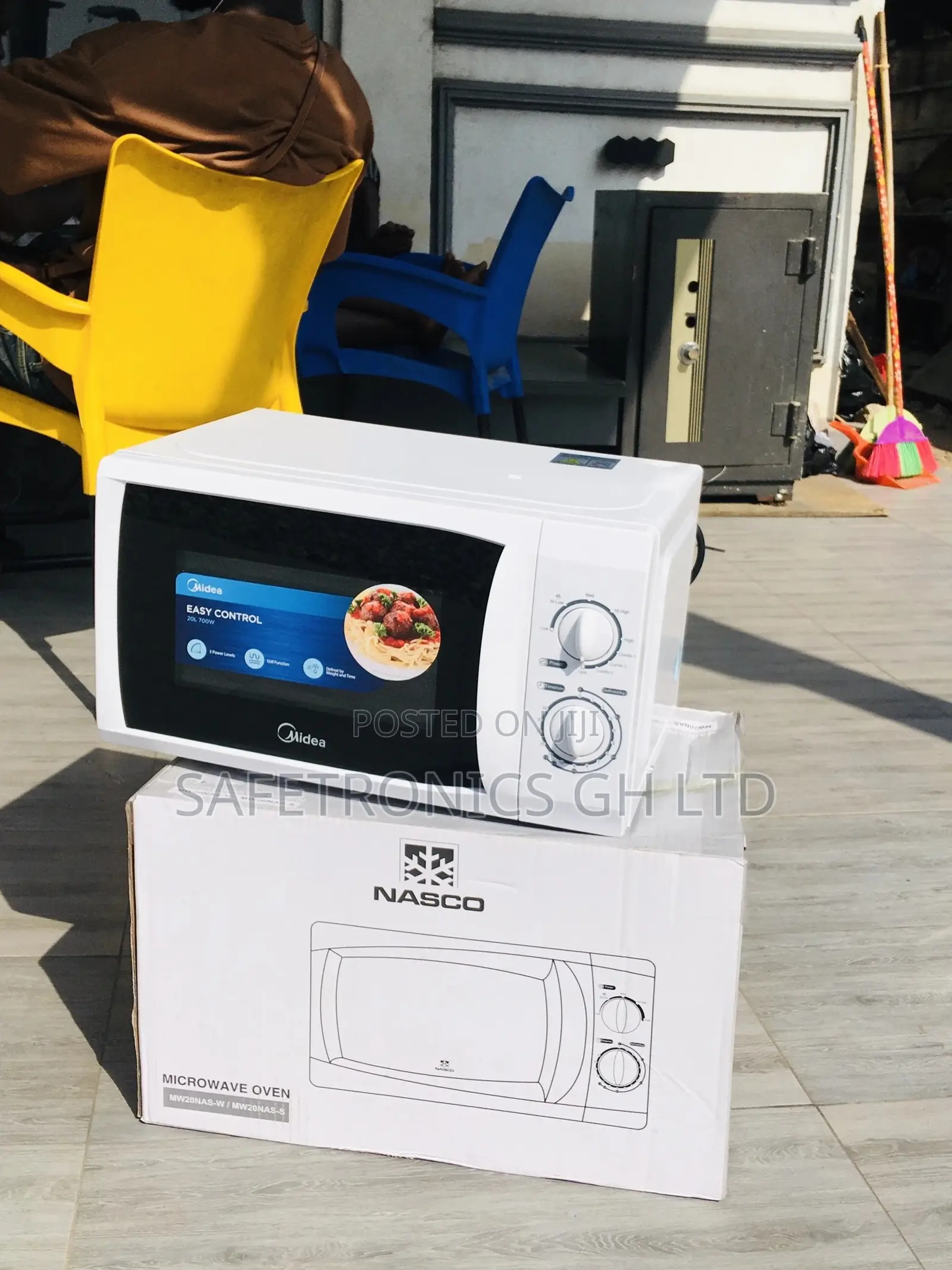 Electric White Midea Countertop Grill 20L Microwave MG720