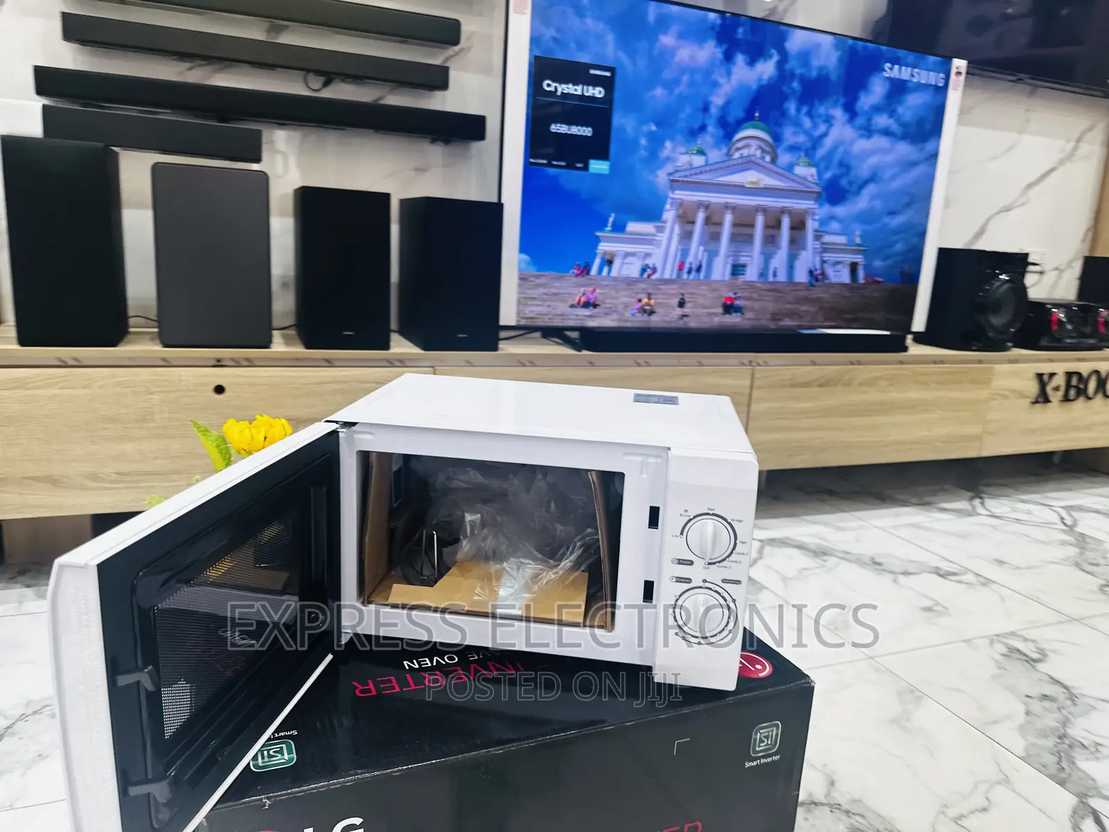 Available Now at 10gig Store Midea Microwave Oven Grill 20L