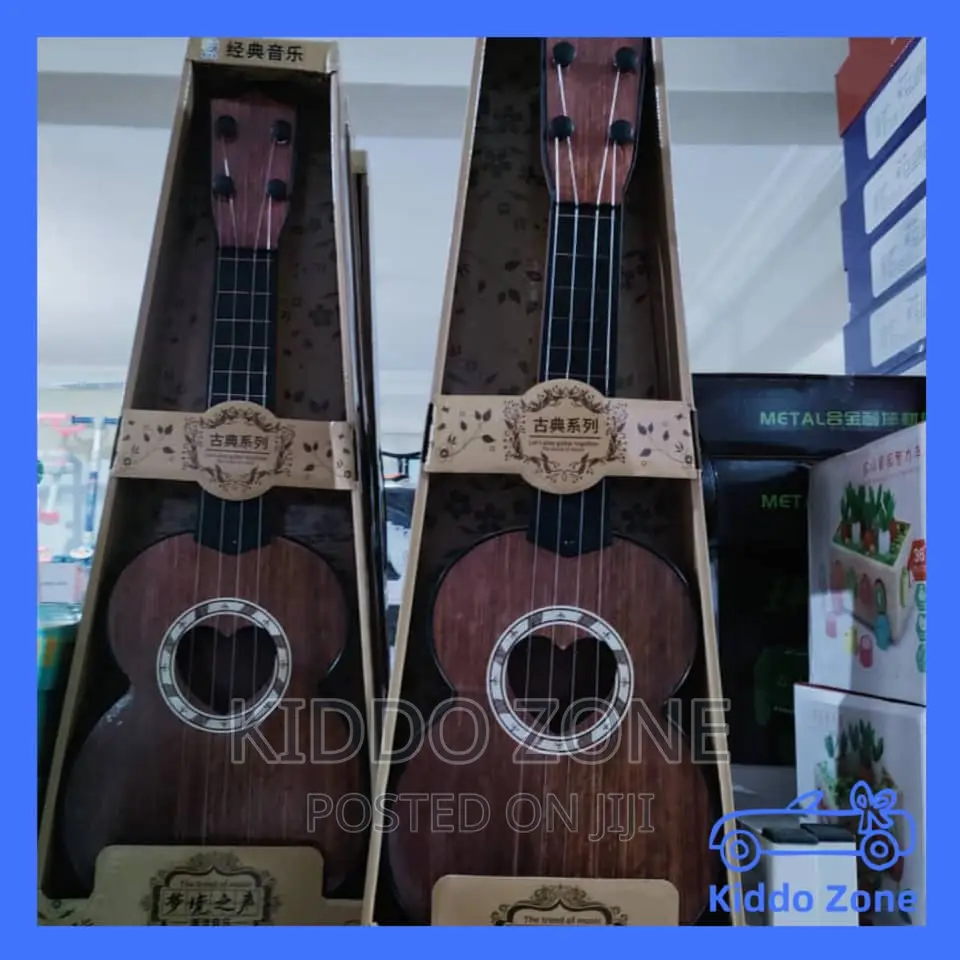 Children Guitar 555-3 ST0037