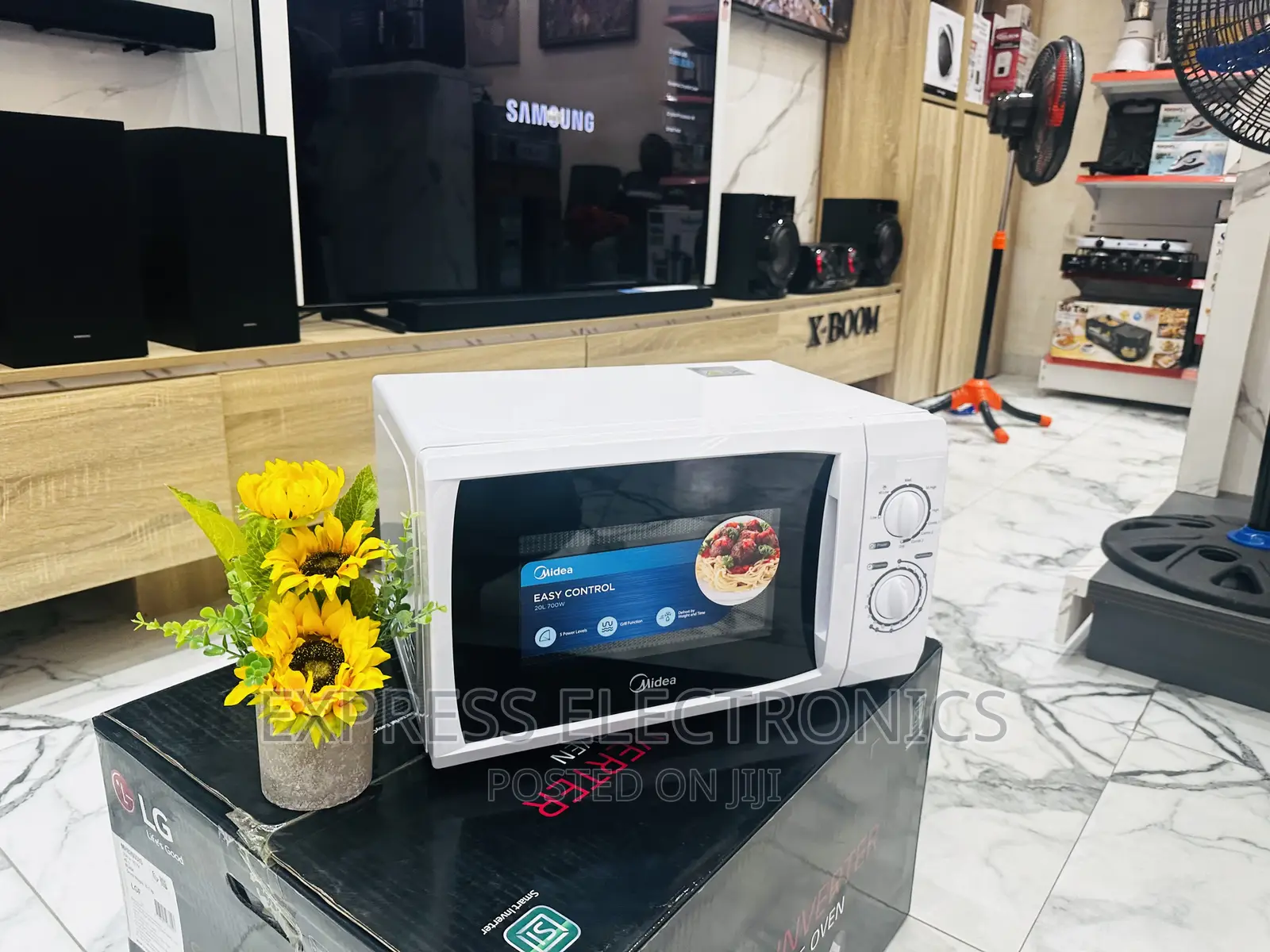 Ultra Modern Midea MG720 Midea Microwave Oven