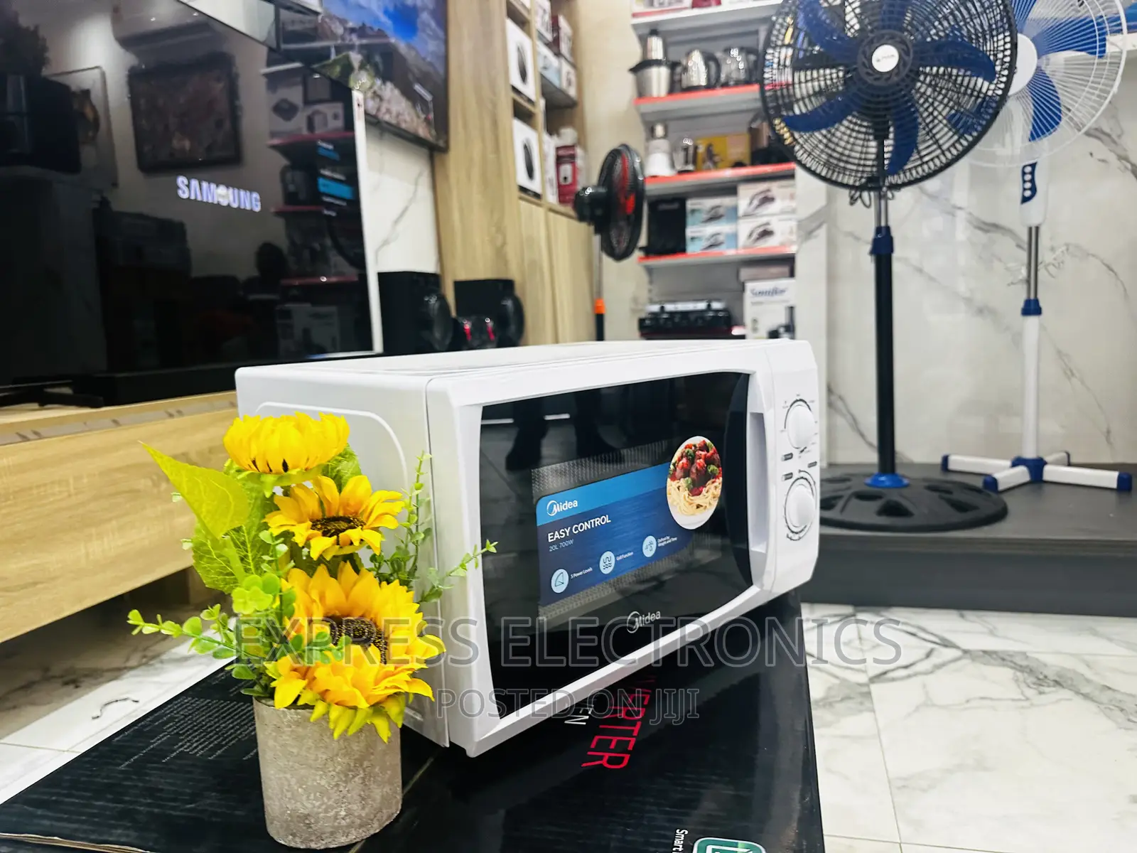 Multi Functional Microwave Oven Midea MG720