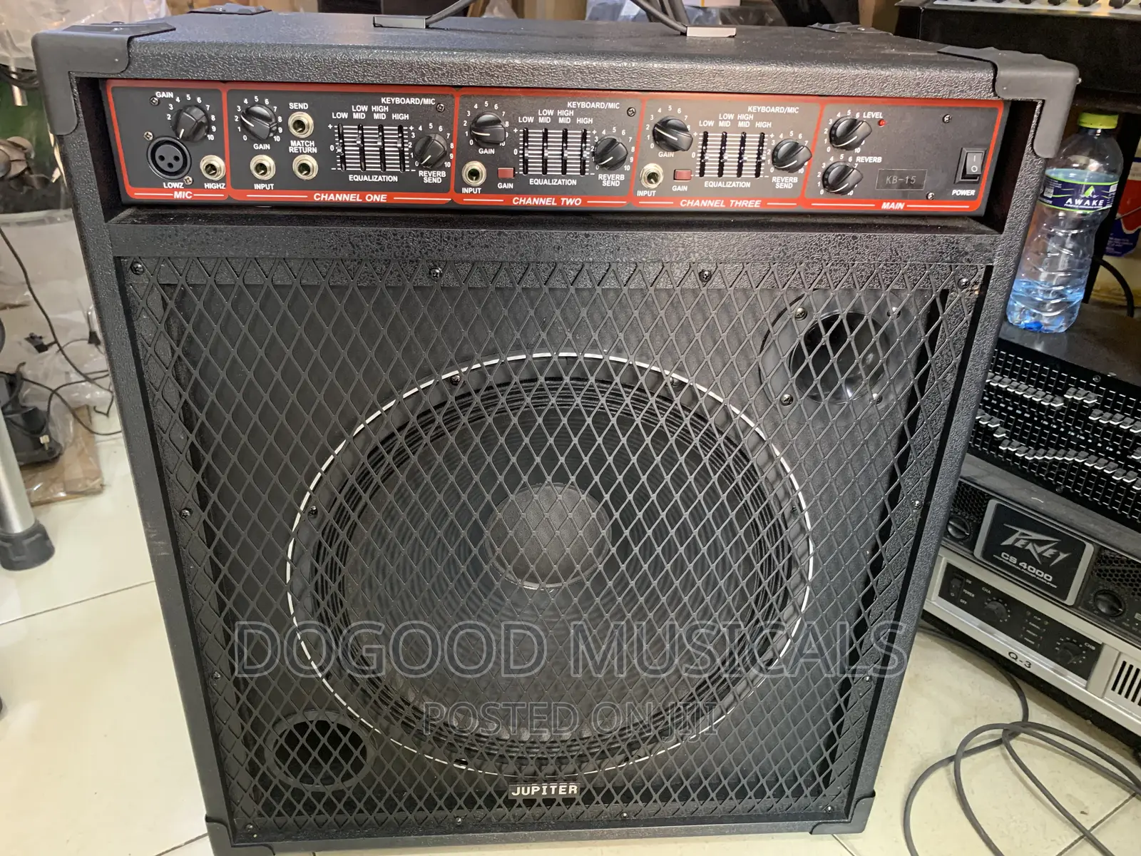 Jupiter Kb-15 15inch Bass Guitar Combo