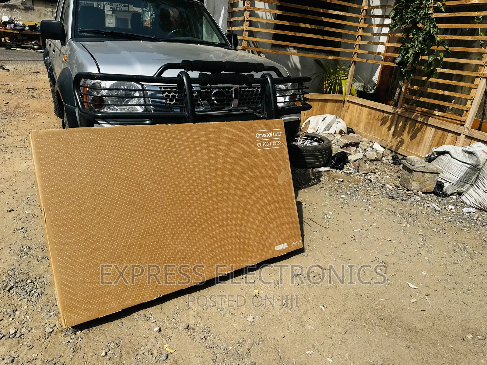 Samsung —-55”Au7092 UHD— Smart Glossy LED