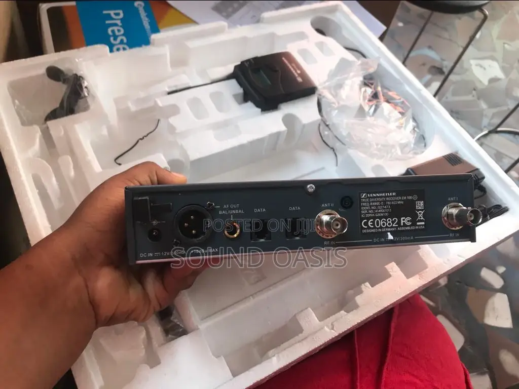 Sennheiser Ew100 G3 Wireless Lavalier (Tie)/Head Microphone