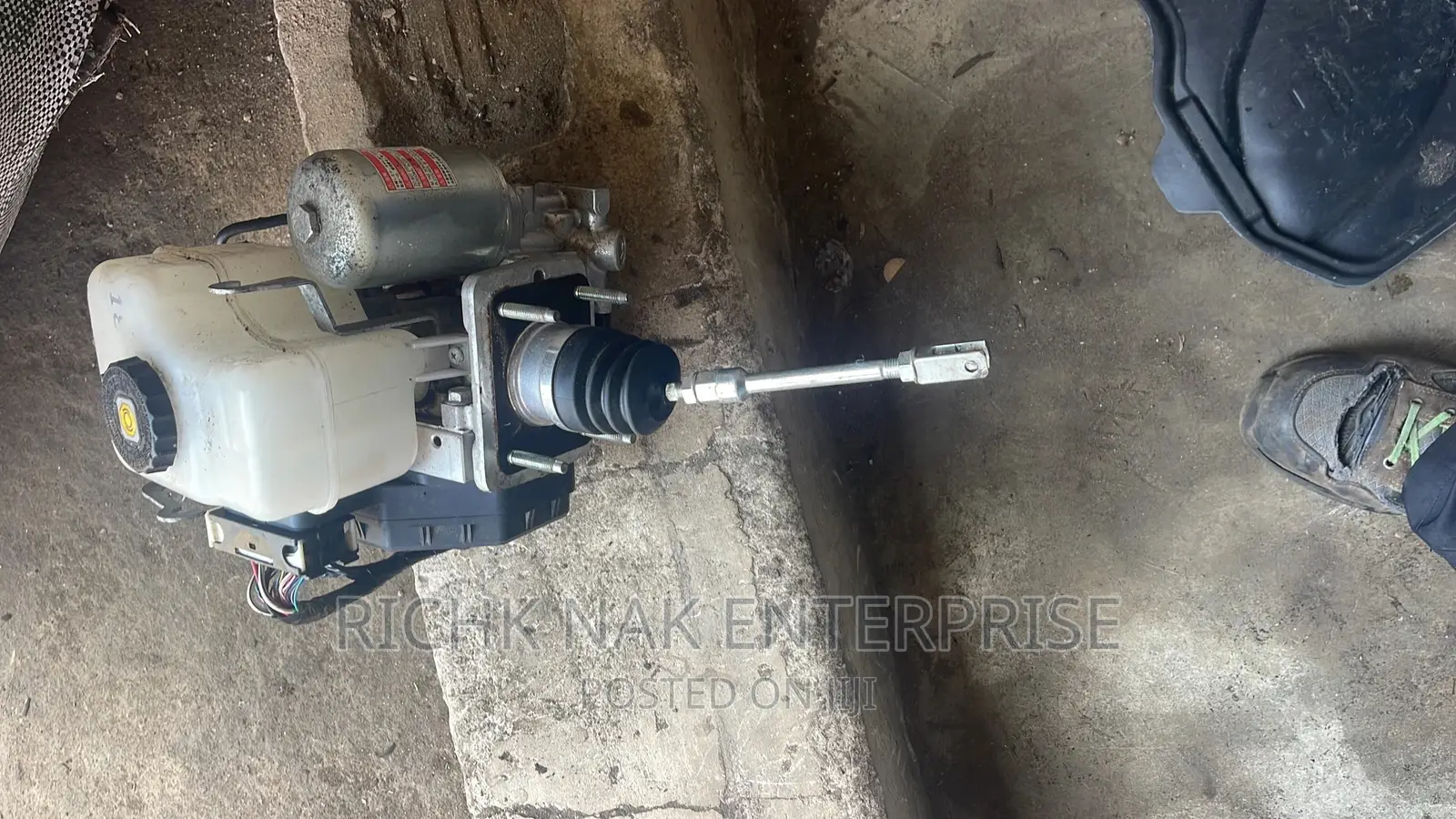 Brake Master Cylinder and ABS