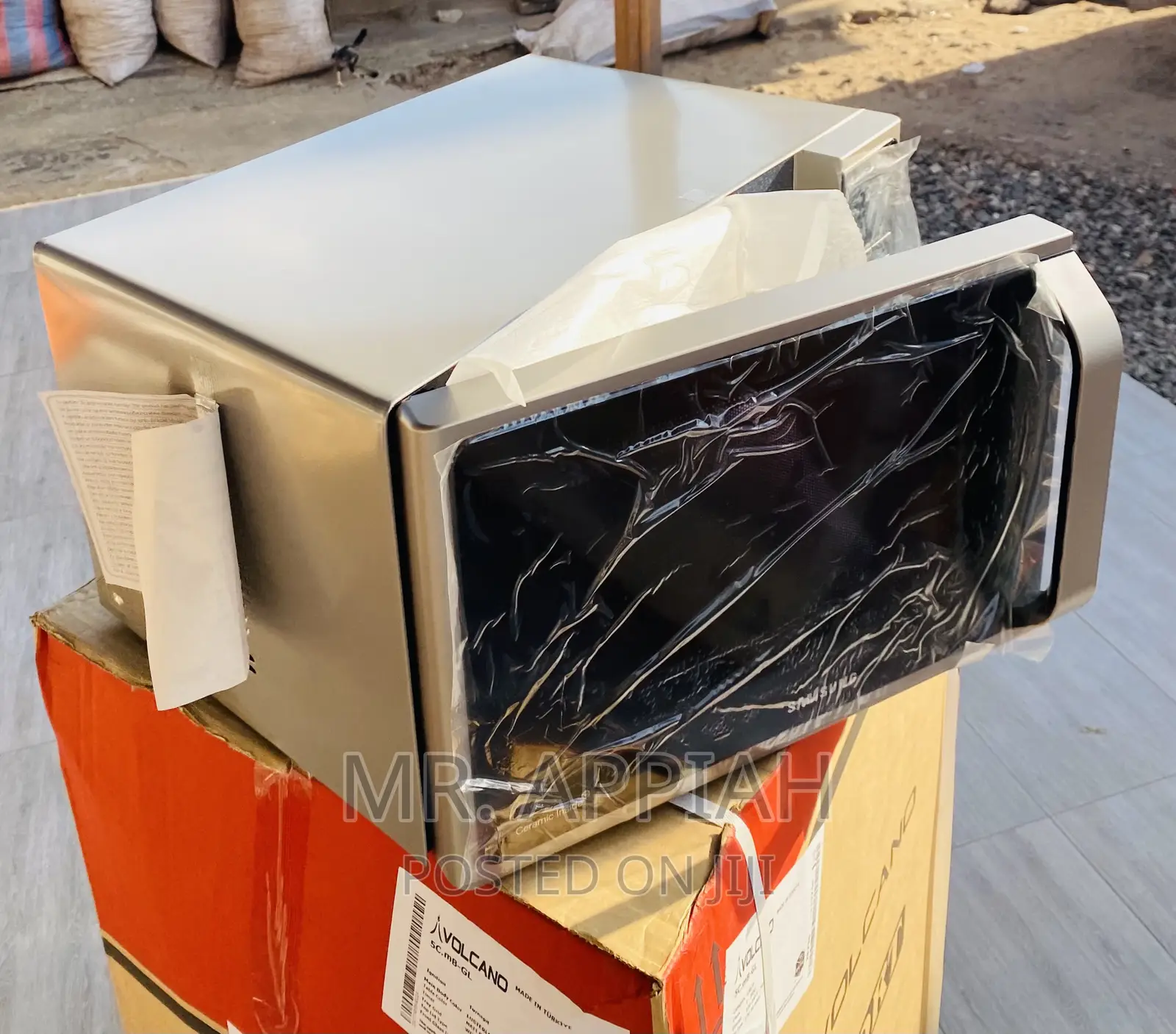 Energy Sufficient Samsung Ms23f301 Electric Fridge.