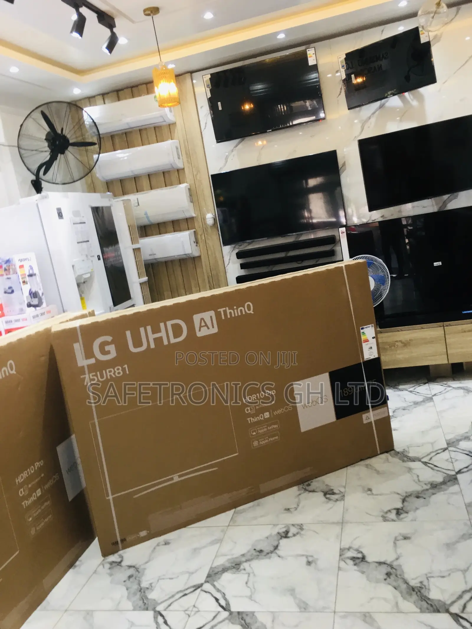 Smart LG UR81 75 Inches Glossy LED Black Electric Tv