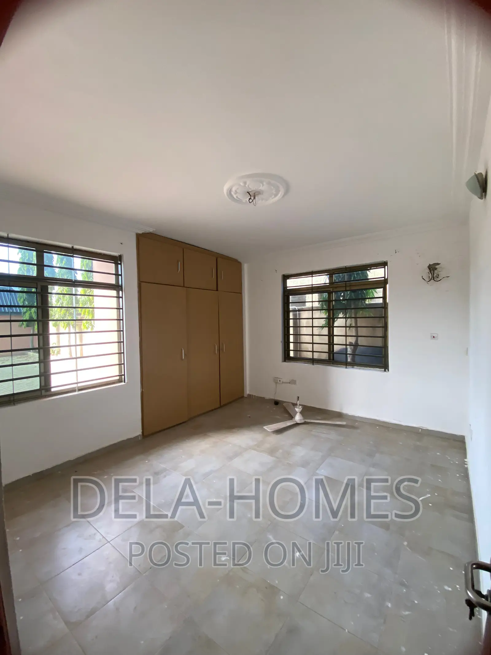 4bdrm Apartment in Ashiyie, Adenta for rent