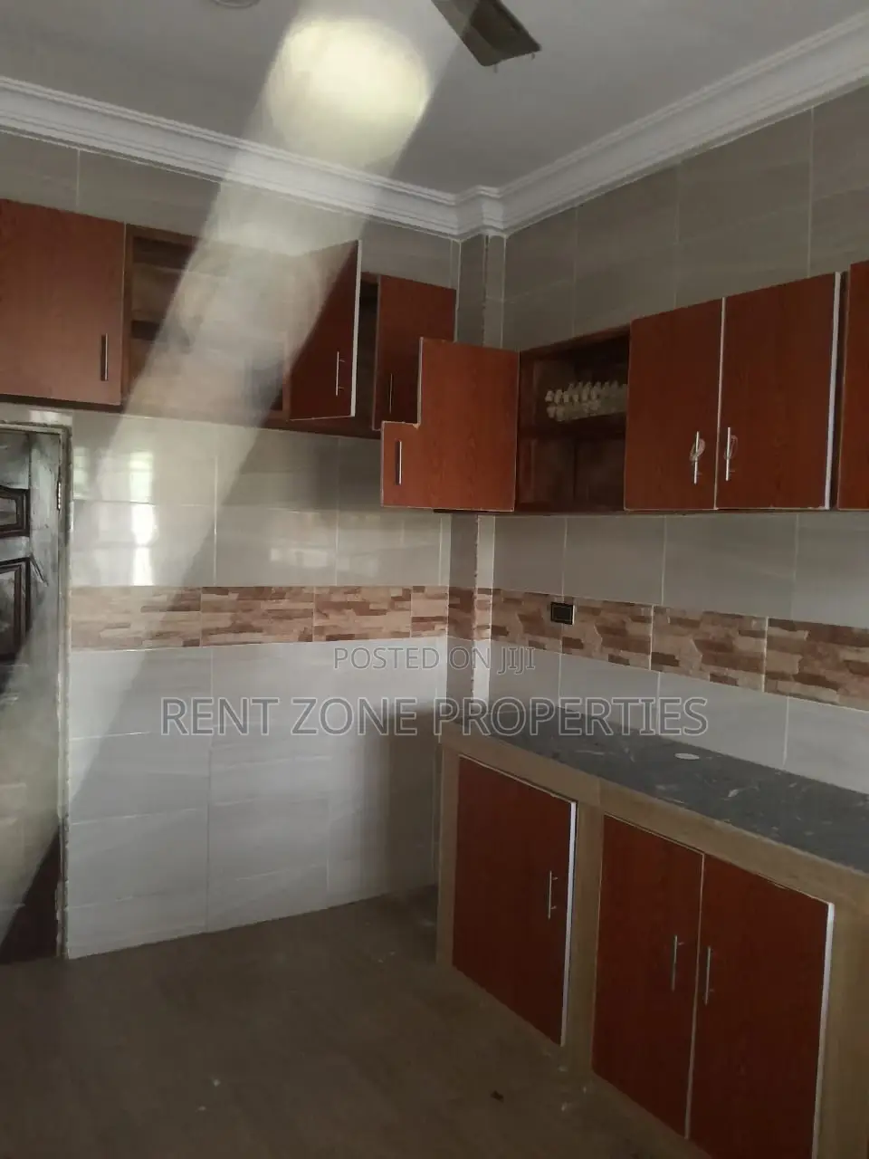 3bdrm Apartment in Rent Zone Properties, Ofankor for rent