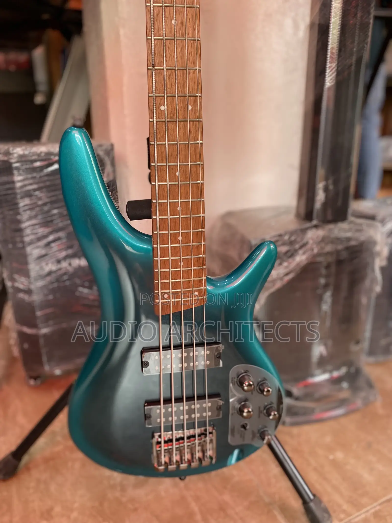 Ibanez SR305E-CUB Bass Guitar