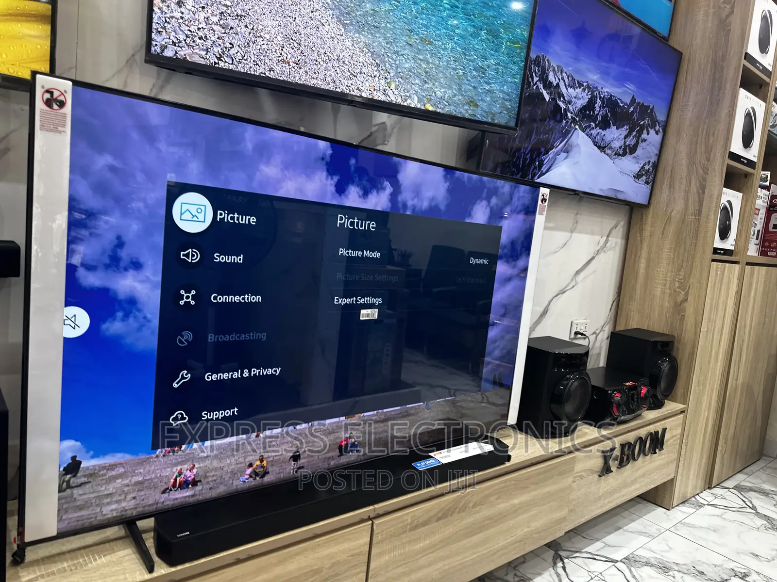 Powerful ~Dynamic UHD Smart Samsung 65”Cu8002 Tv 