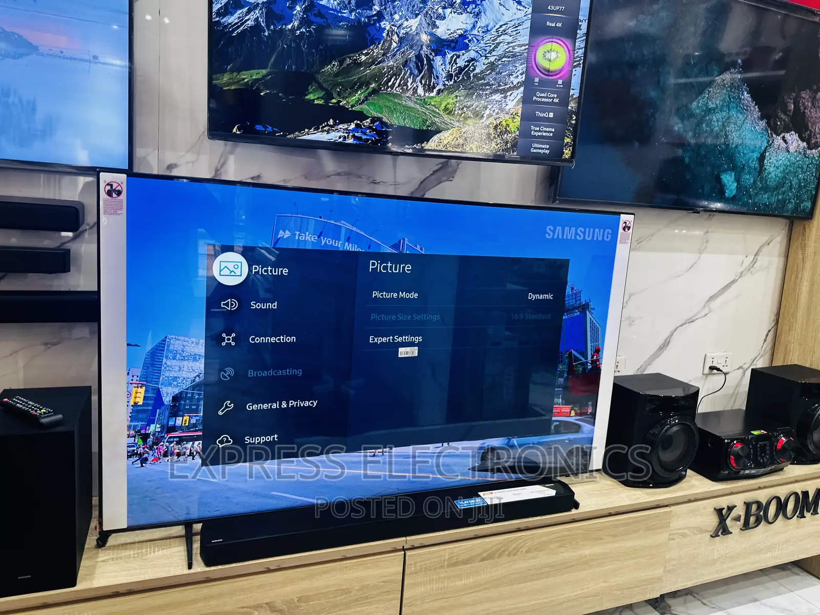 Powerful Dynamic Smart Samsung 55”Bu8000~