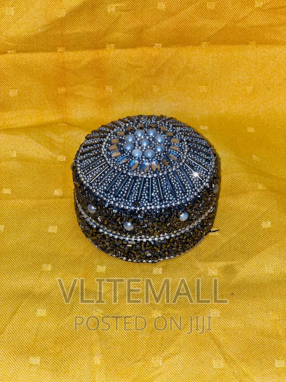Round-Shaped Storage Jewelry Box