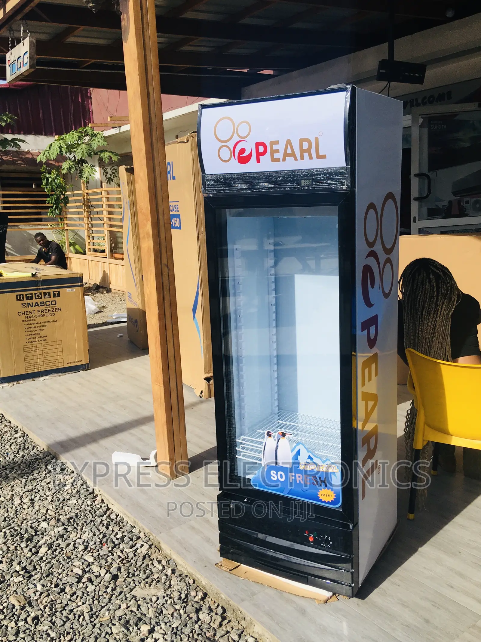 Powerful Dynamic Sleek Pearl PVC-28 Double Door Fridge