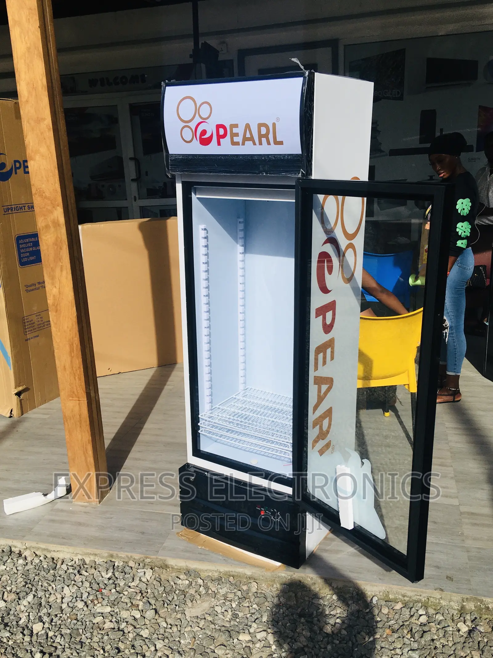 Fully Automatic Display Fridge Pearl PVC-28