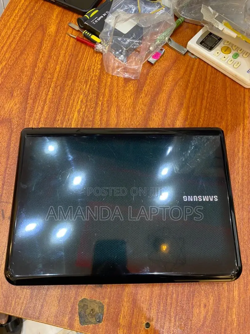 New Laptop Samsung N145 Plus 2GB Intel Atom HDD+SSD 160GB
