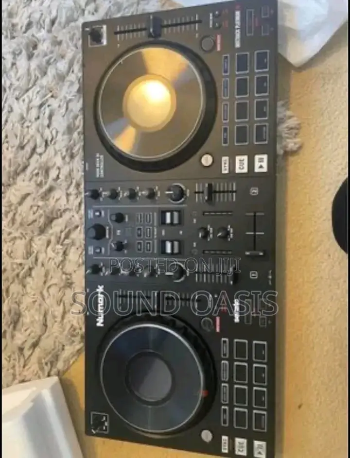 Numark Mixtrack Platinum FX - DJ Controller