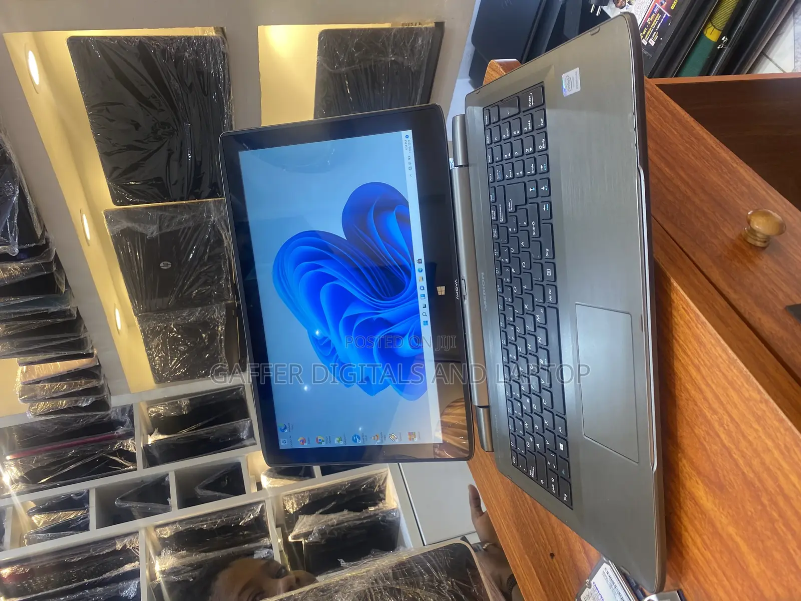 New Laptop Medion Erazer X7849 4GB Intel Pentium HDD+SSD 512GB