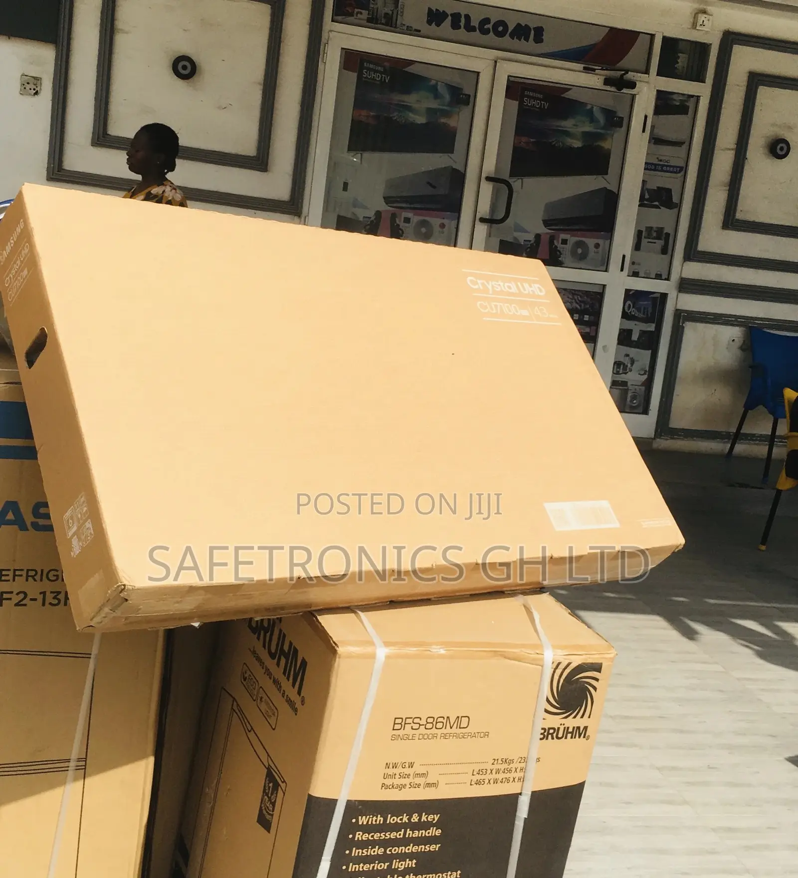 Samsung Glossy CU71 43 Inches LED Black Smart UHD Tv