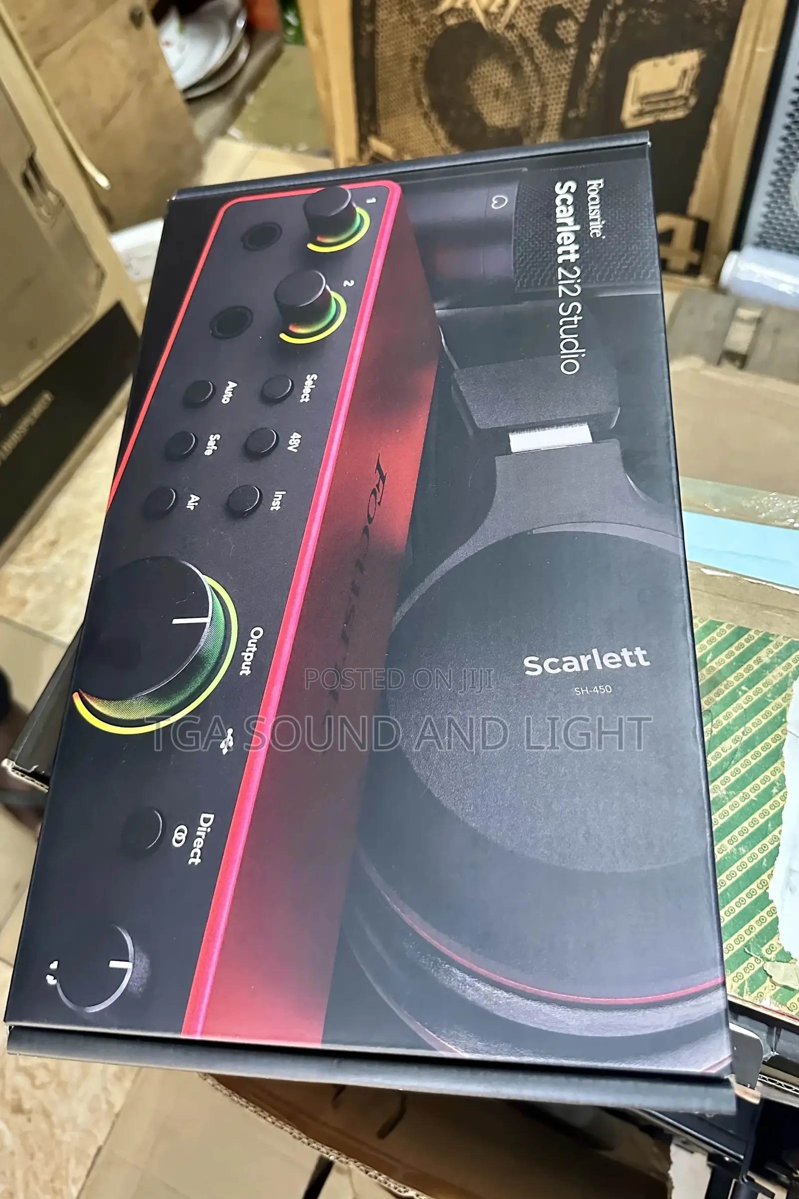 Focusrite Scarlett 2i2 Studio 4th Generation