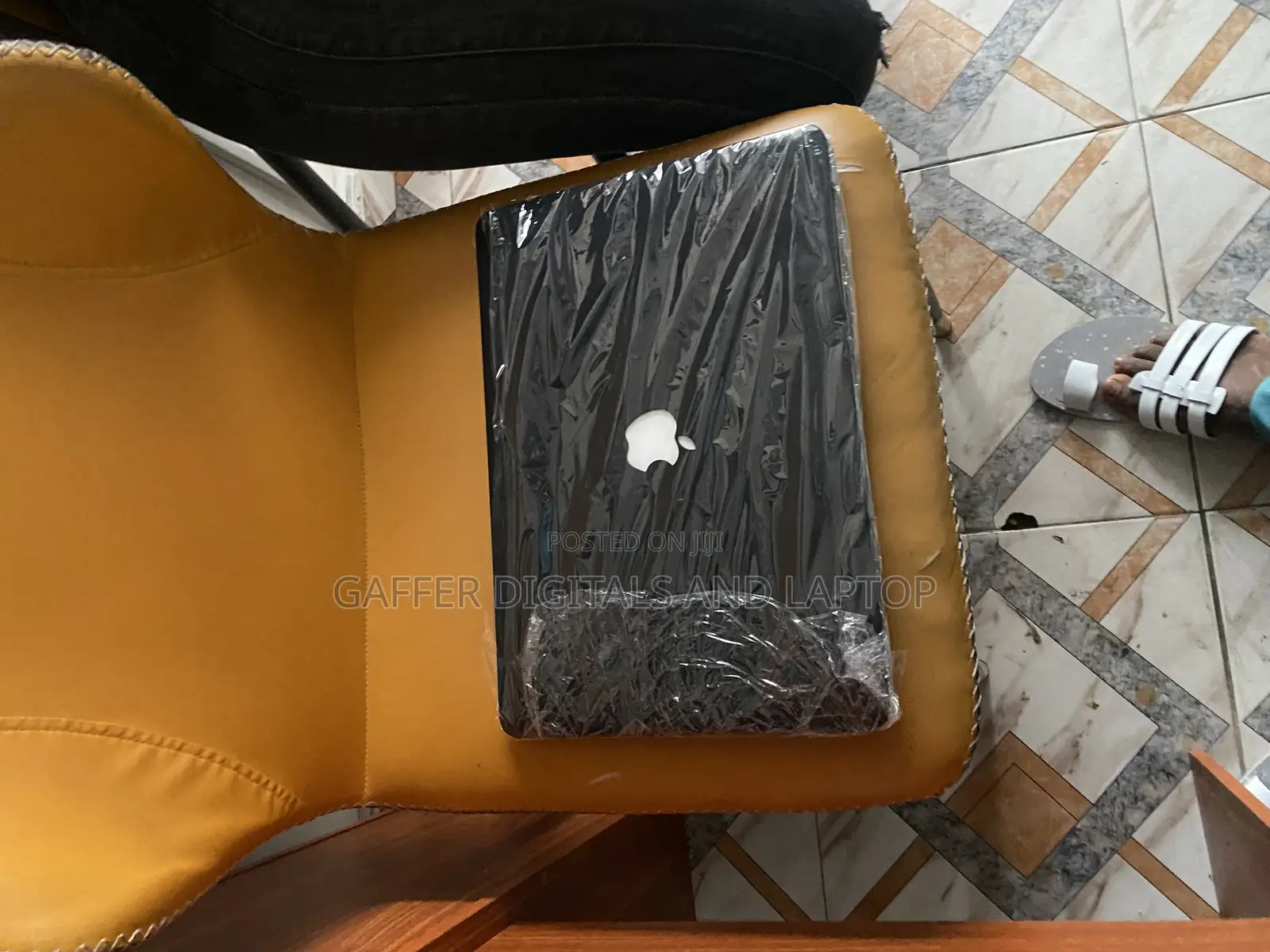 New Laptop Apple MacBook 2013 8GB Intel Core I7 SSD 256GB