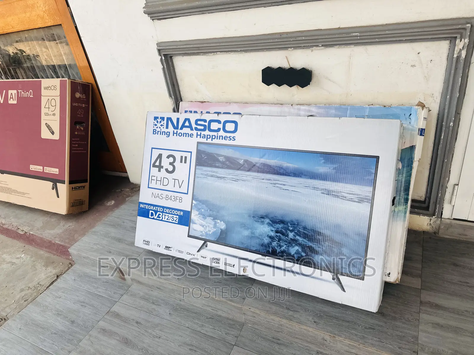 Glossy Slim FHD Satellite  Screen 43”Nasco