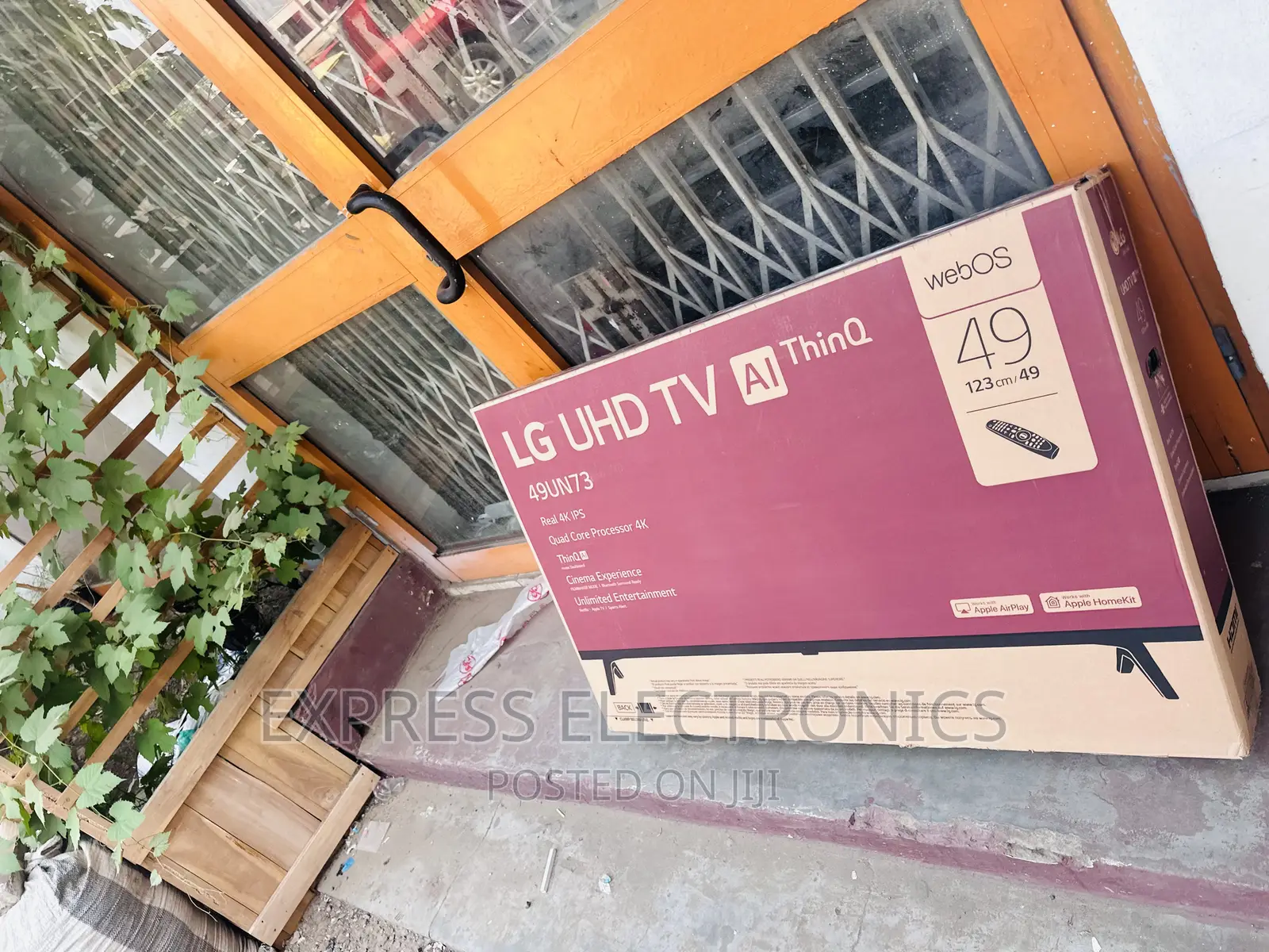 Fantastic Display UHD Smart 49”UN7340 Lg