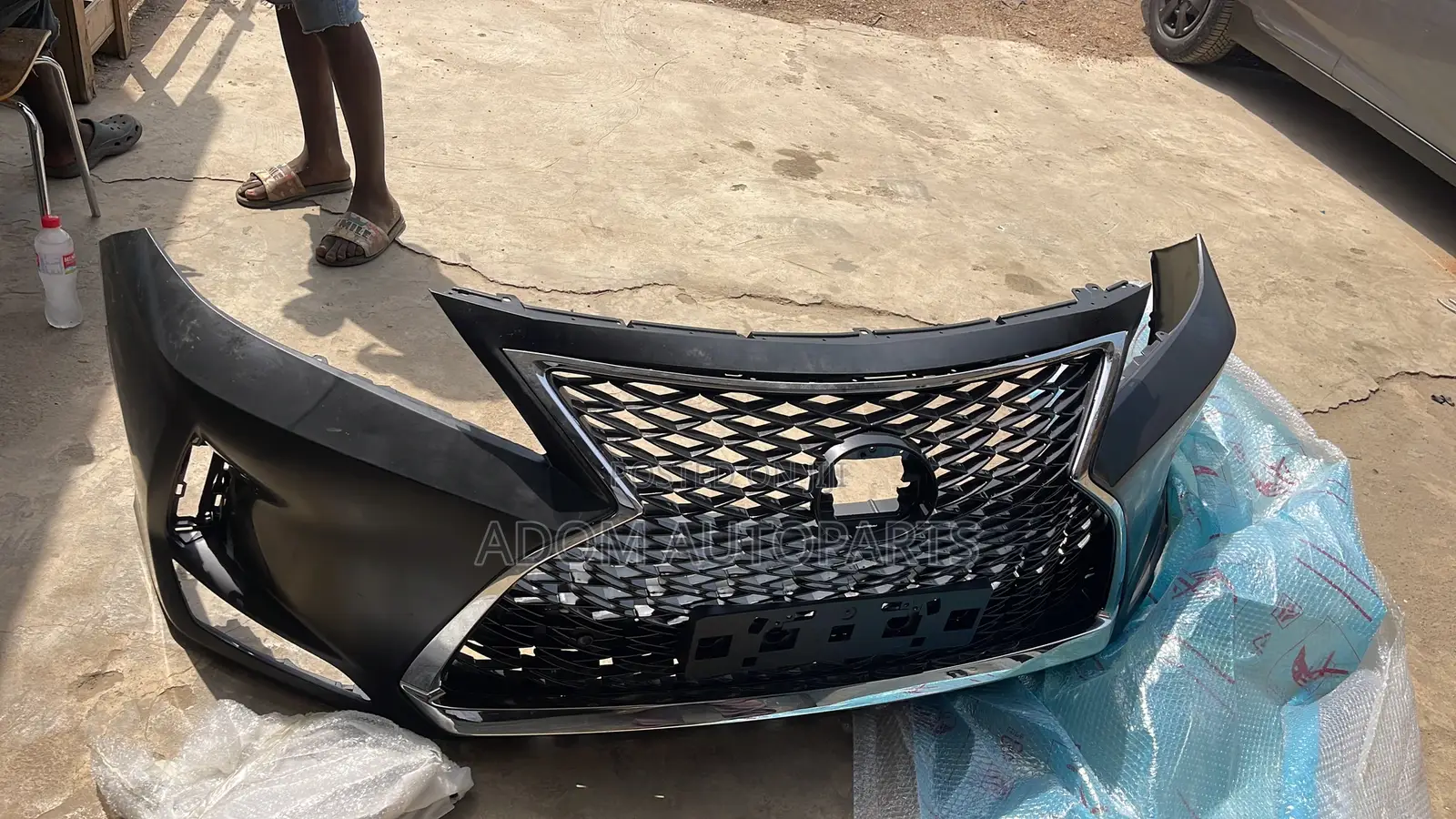 Lexus Rx350 Front Bumper Complete