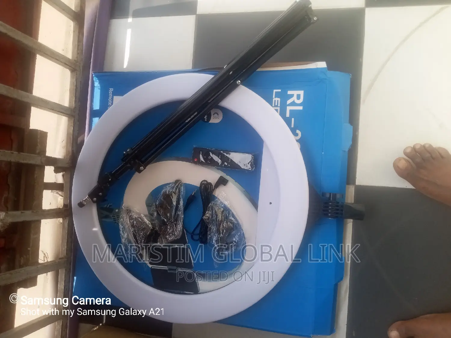 Led Soft Ring Light 22" With Stand