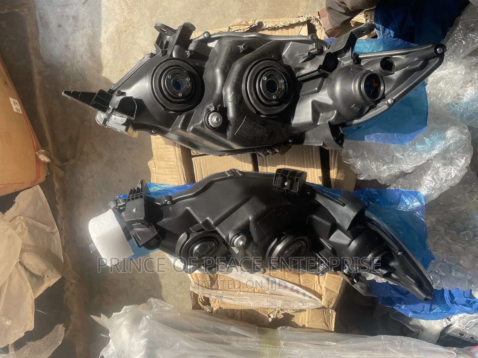 Corolla 2008 2009 2010 Headlight or Lamp Pair