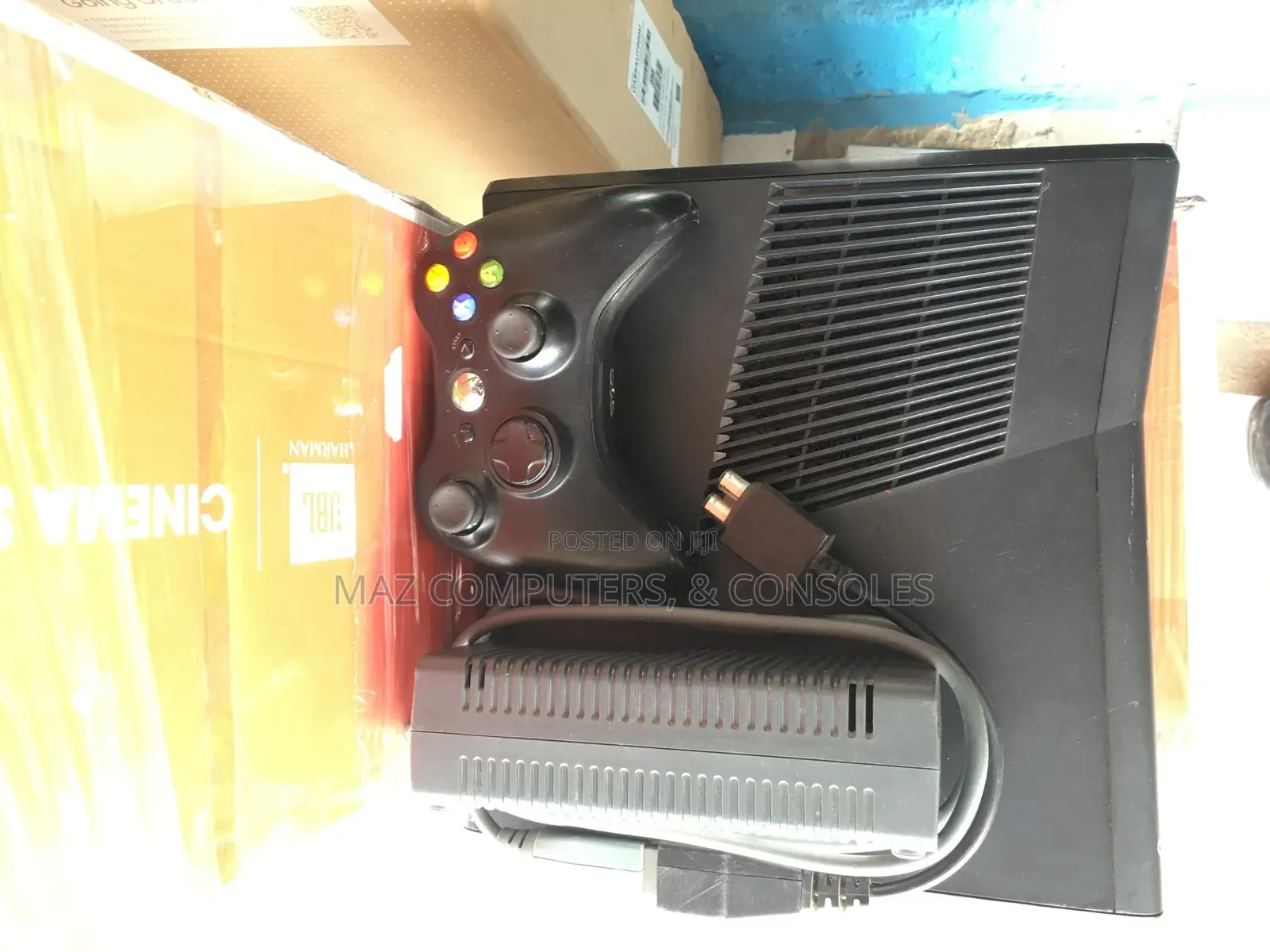 Xbox 360 Slim With 20 Crazy Games