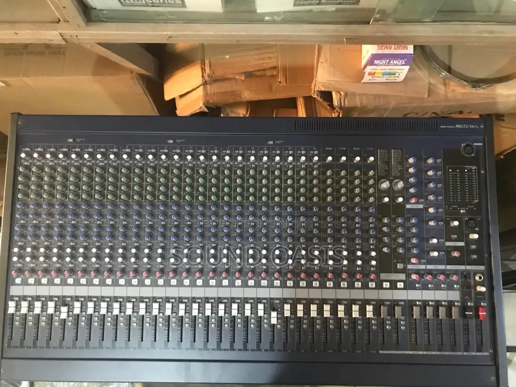 Yamaha MG32/14FX Premium 32 Channel Mixing Console