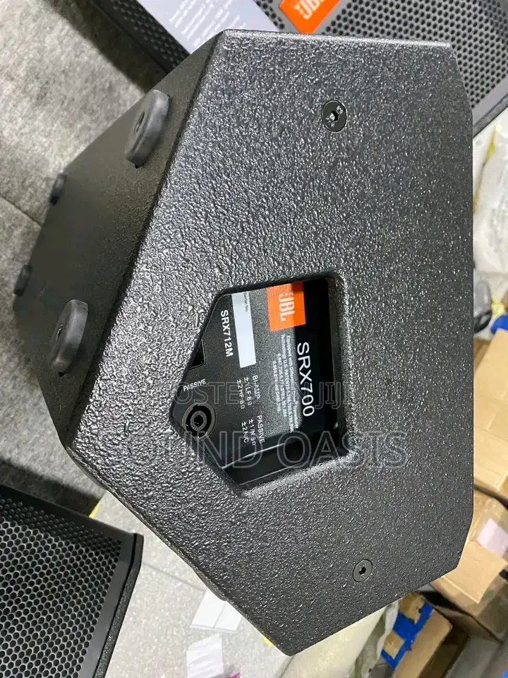 Srx712m 12" High-power Two-way Stage Monitor