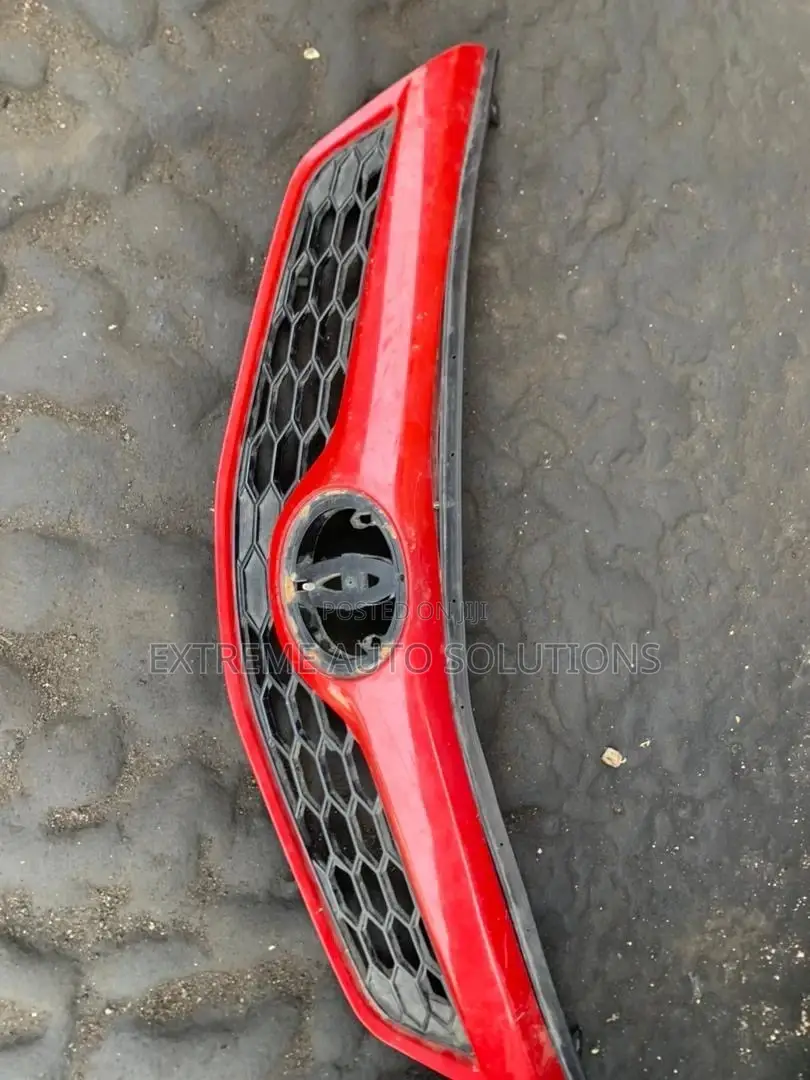 Toyota Camry SE 2012 - 2014 Grille