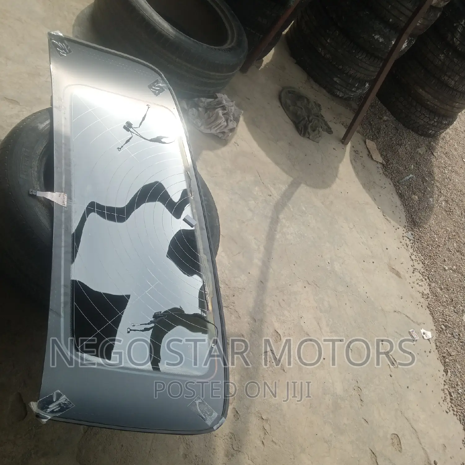 BMW X1 2015 Back Glass