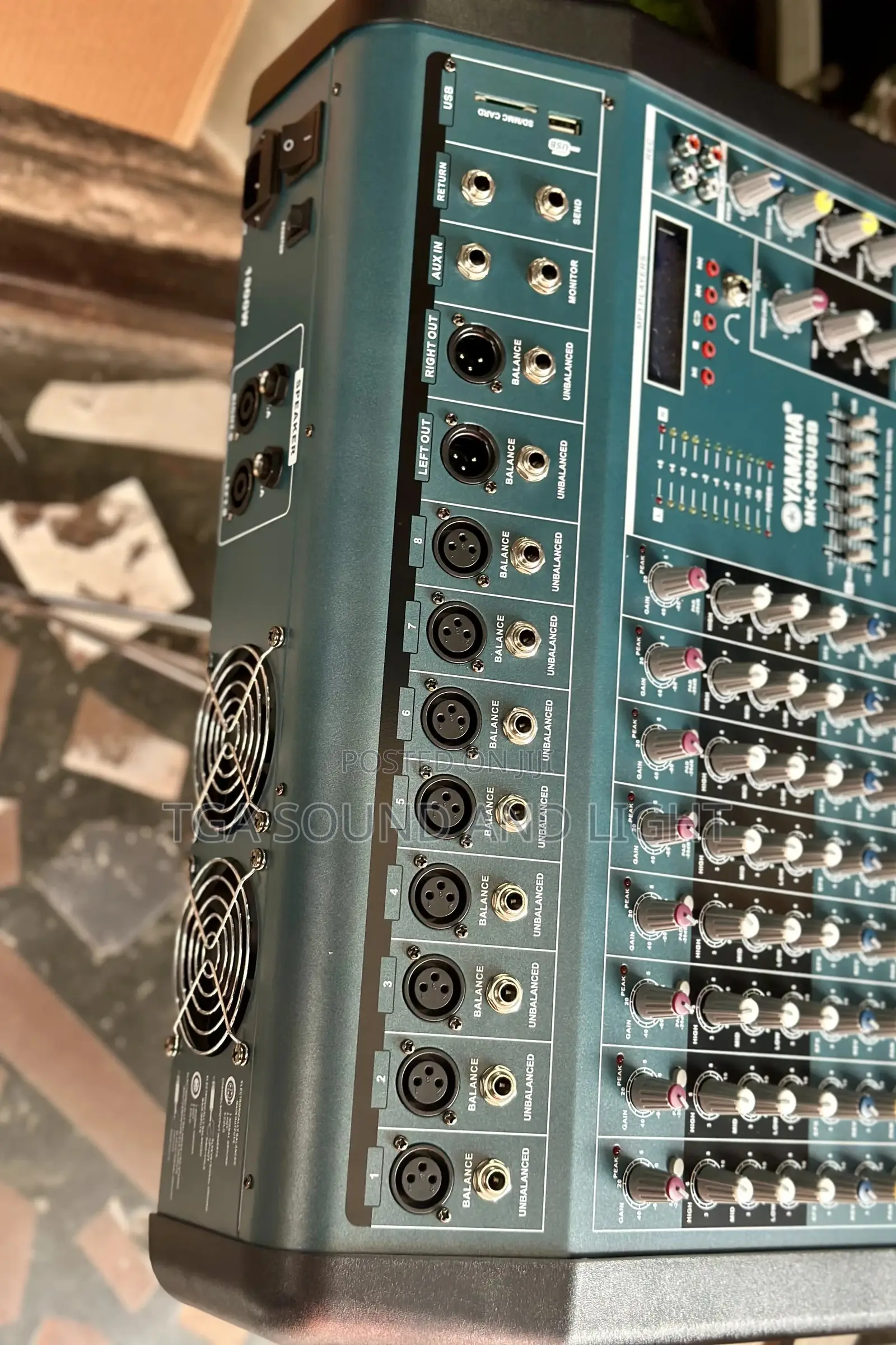 Yamaha 8 Channel Powered Mixer