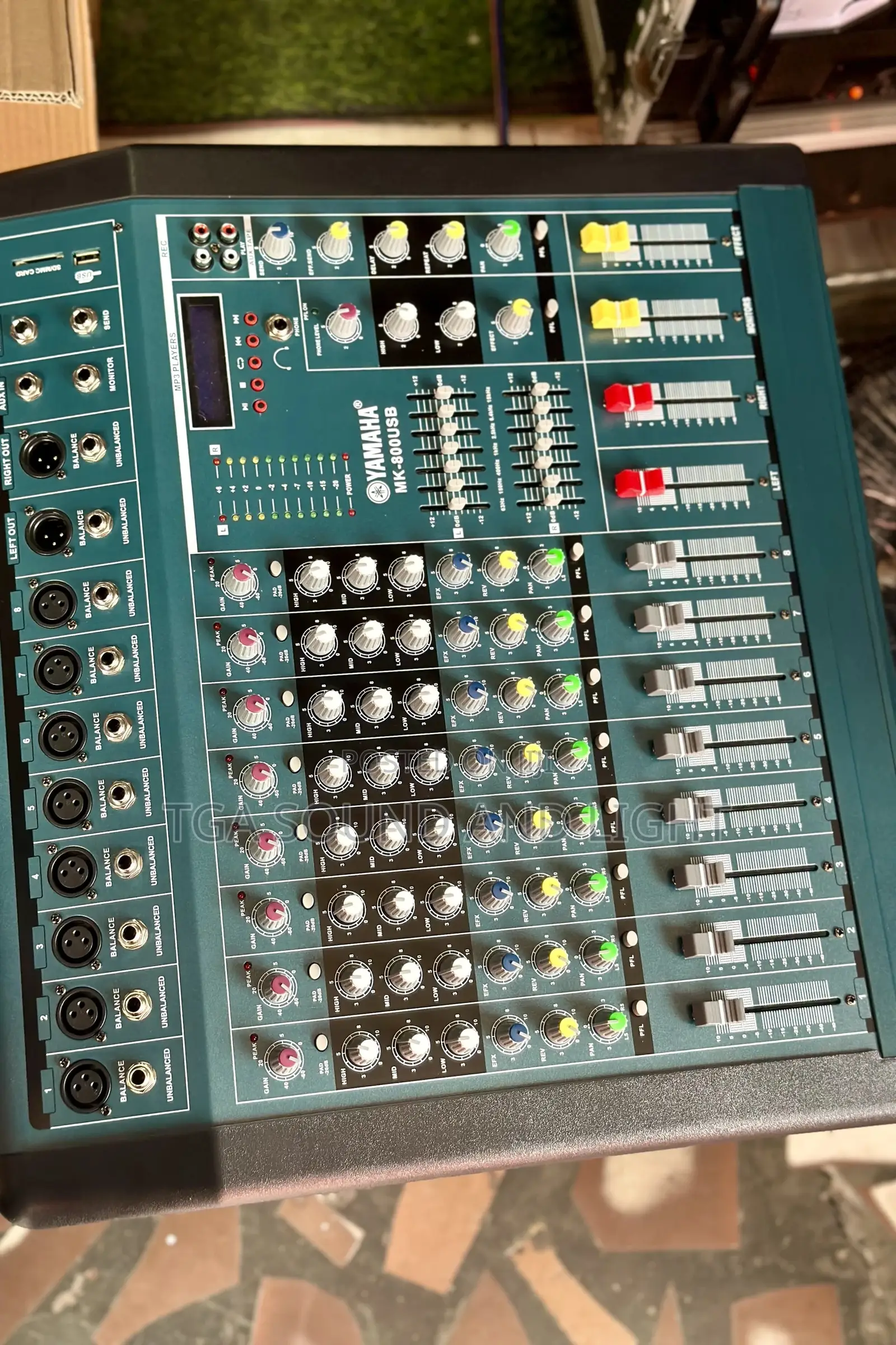 Yamaha 8 Channel Powered Mixer