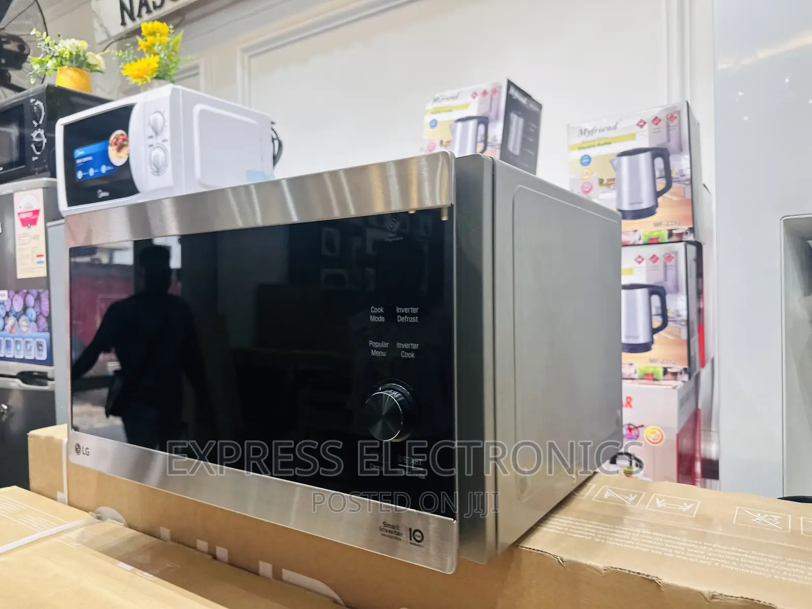Smart Grill System Microwave Oven LG Lgmh8265gis