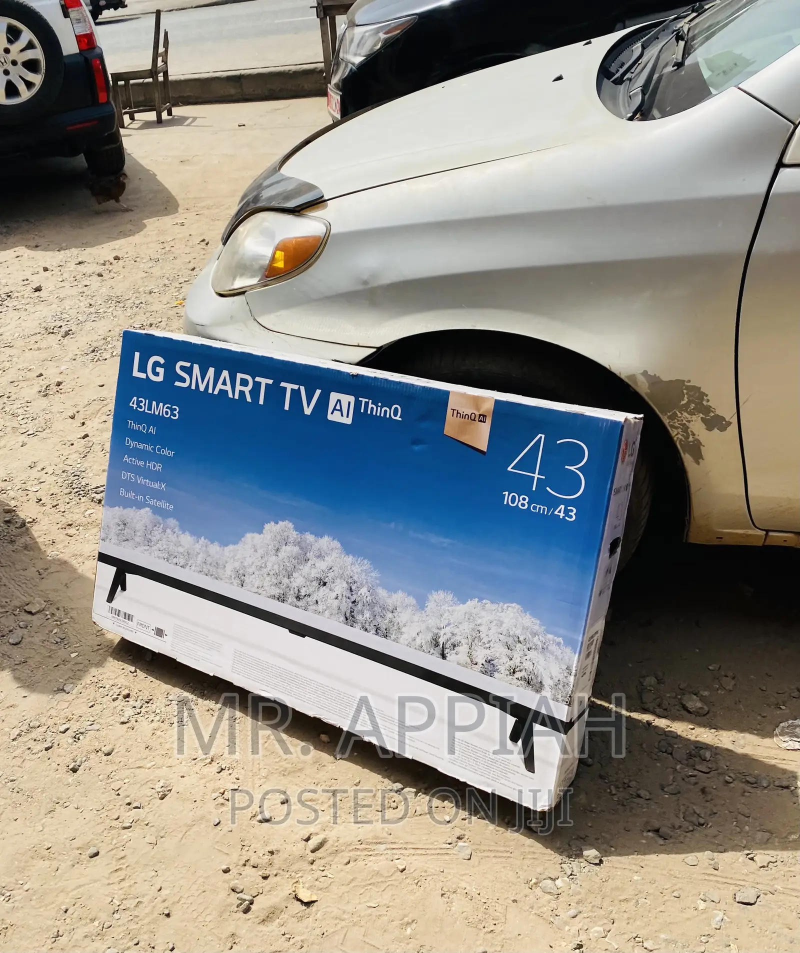 Lovely LG 43 Inch 43lm637 Smart Led Tv(Black).