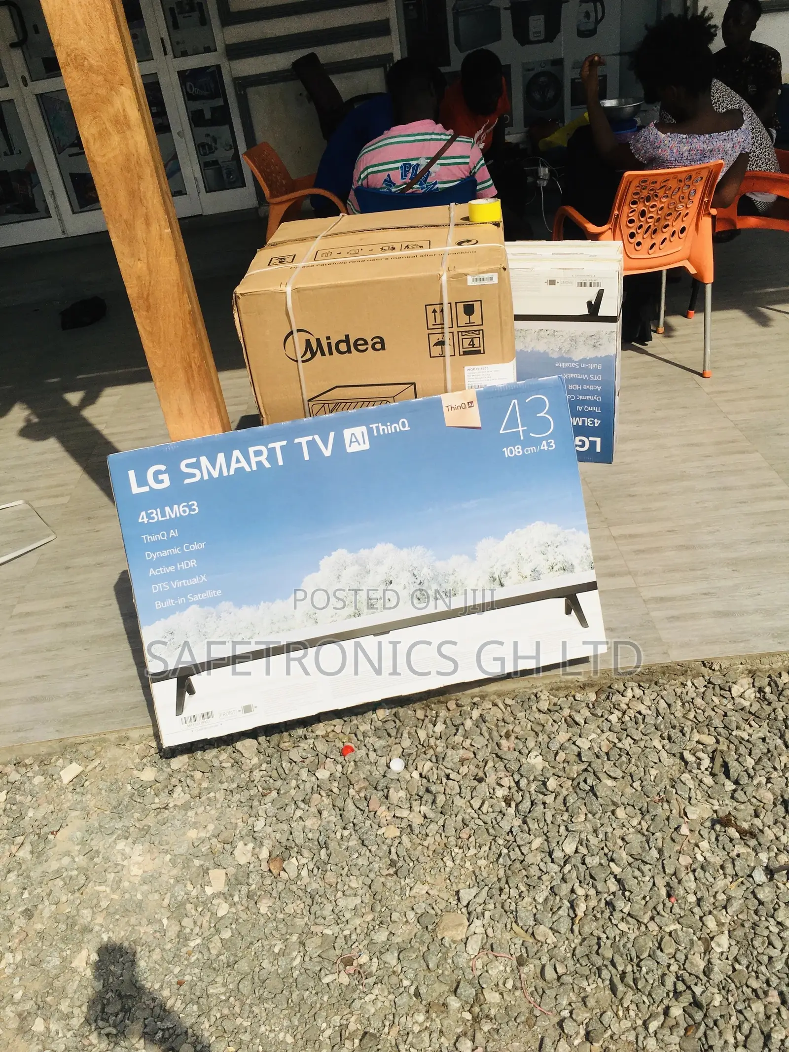 Smart Black Lg LM63 43 Inches Glossy LED Electric UHD Tv