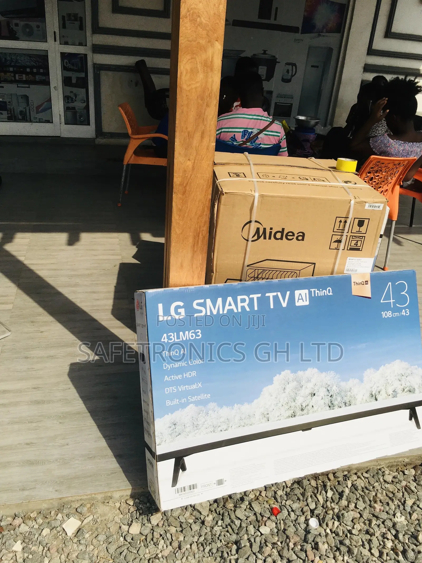 LM63 Glossy LED LG Smart Electric UHD Black 43 Inches Tv