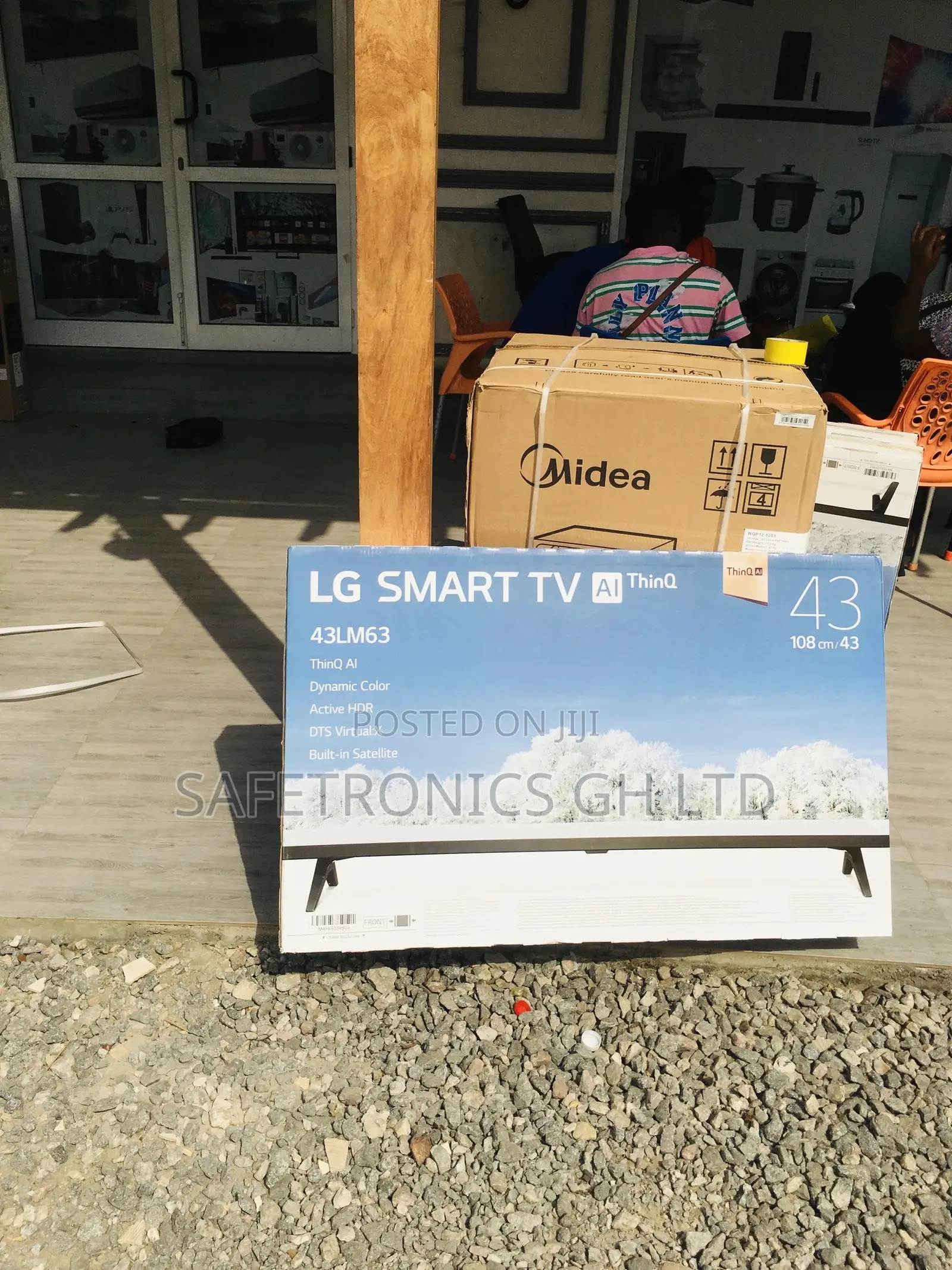 LG 43 Inches Glossy LED Black Smart LM63 UHD Electric Tv