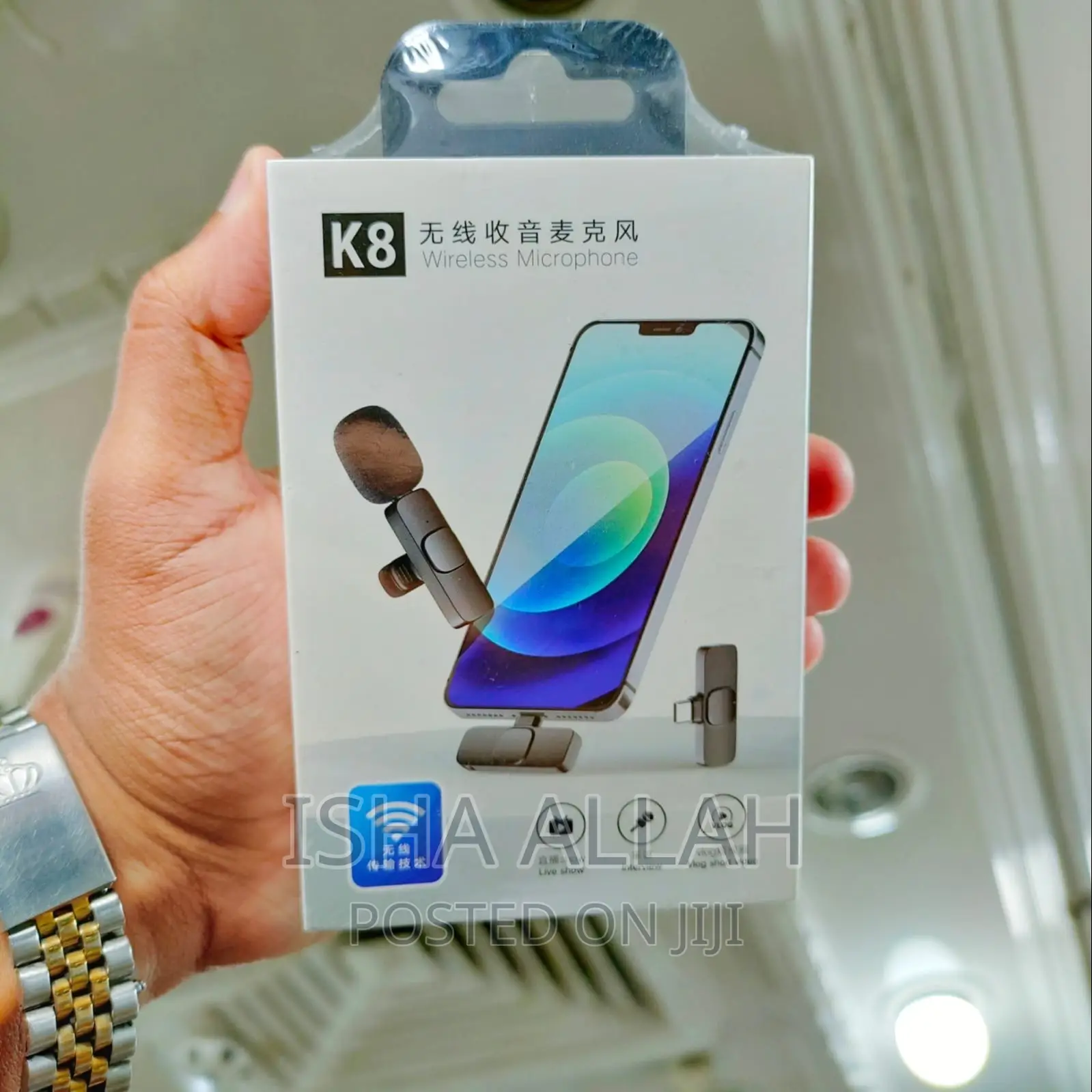 Q81 Wireless Microphone — Clear Voice, Powerful Content