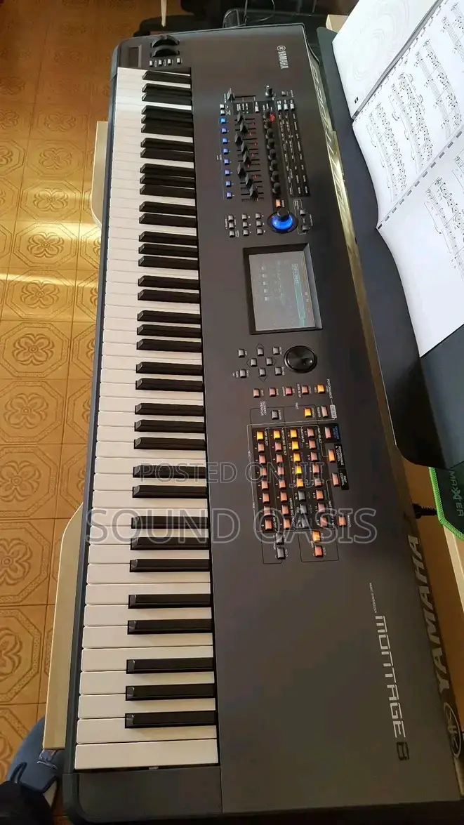 Yamaha Montage8 88-Key Synthesizer Workstation, Black