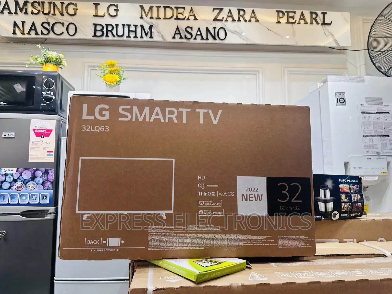Fabulous Job TV LG FHD Smart 32”Lm63