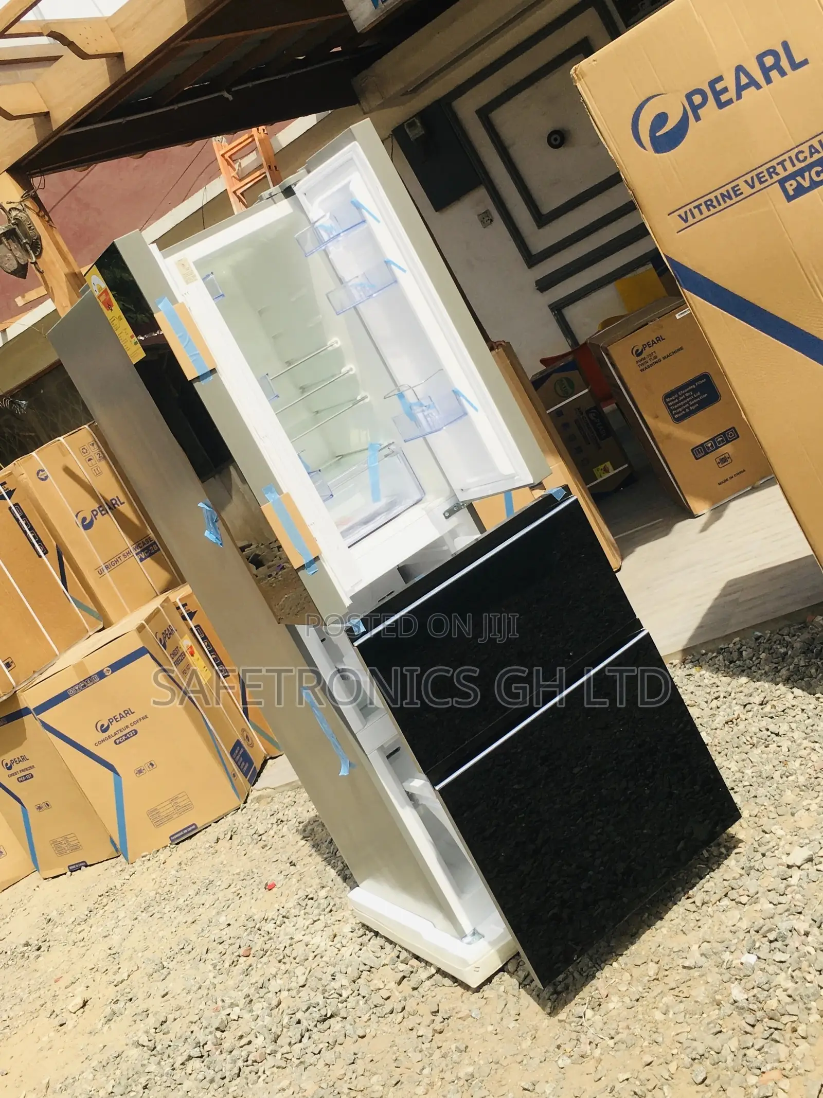 PF-470BG Black Glass 4 Doors Bottomfreezer Pearl Fridge