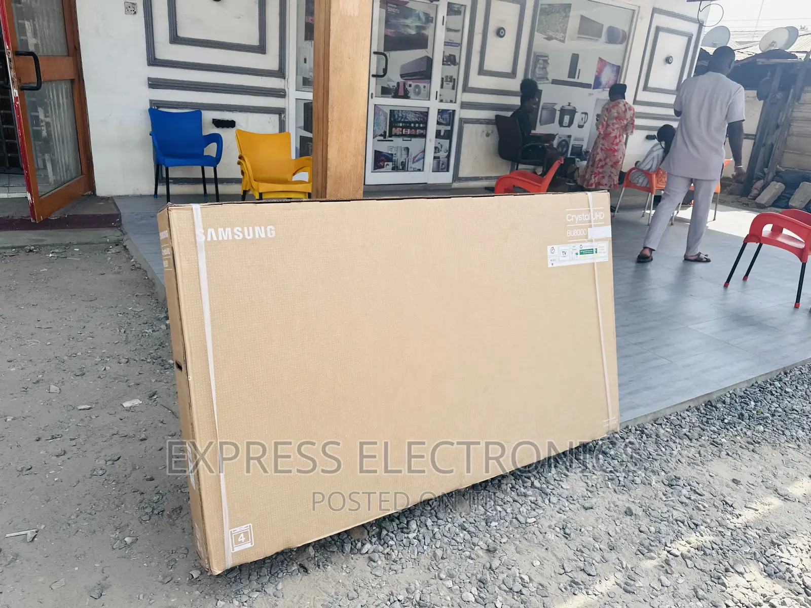 Glossy Sleek UHD Smart Samsung 55au7092